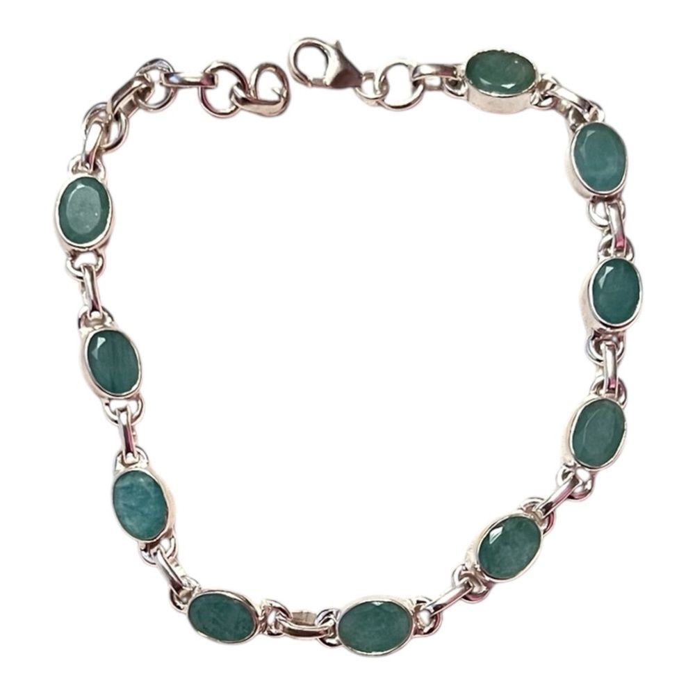 Gorgeous 925 Sterling Silver Emerald Bracelet